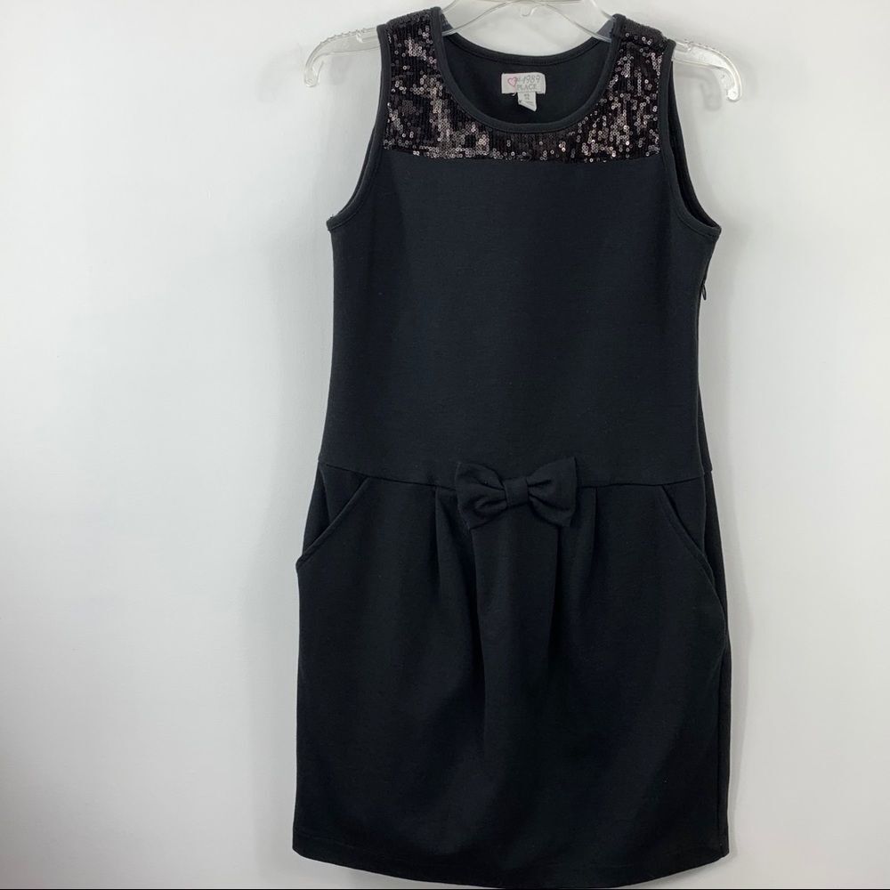1989 Place Black Dress